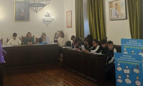 Pleno Infantil desde el Ayuntamiento de Sigüenza